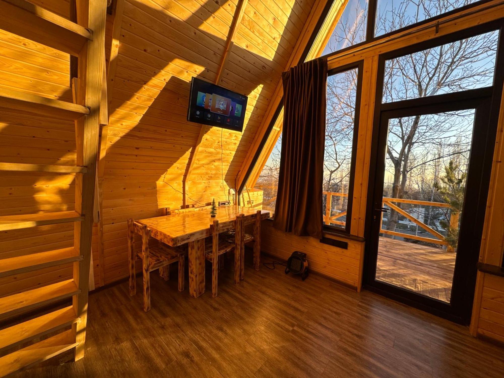 Byurakan Guesthouse Bagian luar foto