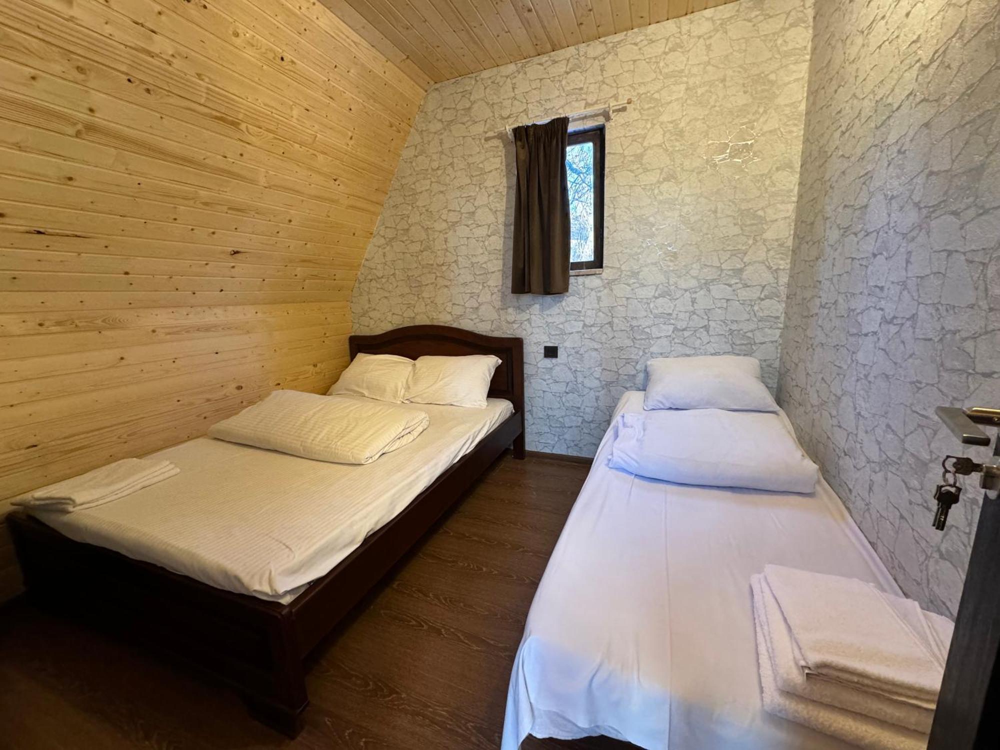 Byurakan Guesthouse Bagian luar foto