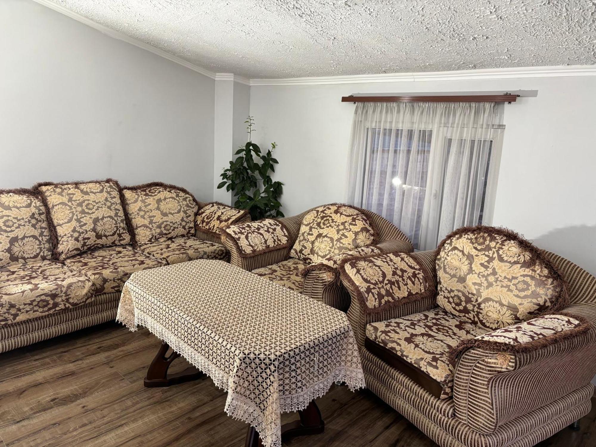 Byurakan Guesthouse Bagian luar foto