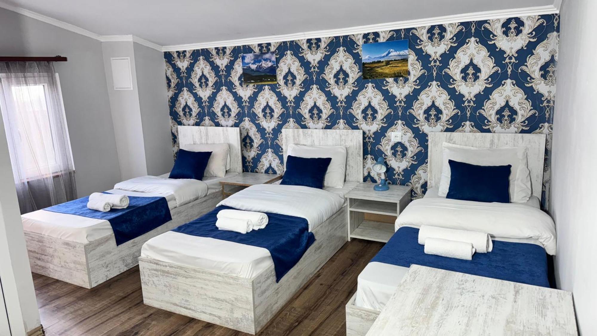 Byurakan Guesthouse Bagian luar foto